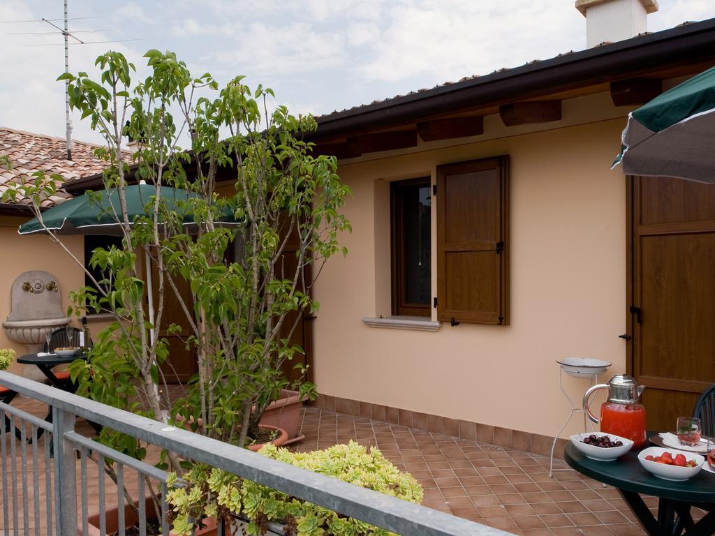 9 Muse Bed & Breakfast