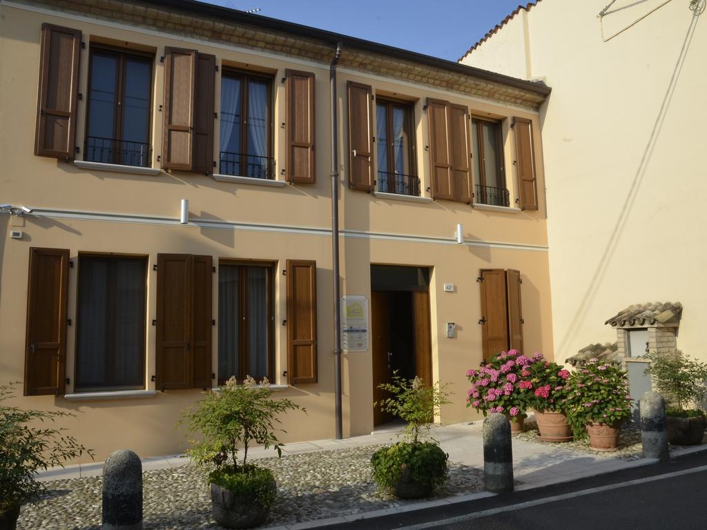 9 Muse Bed & Breakfast