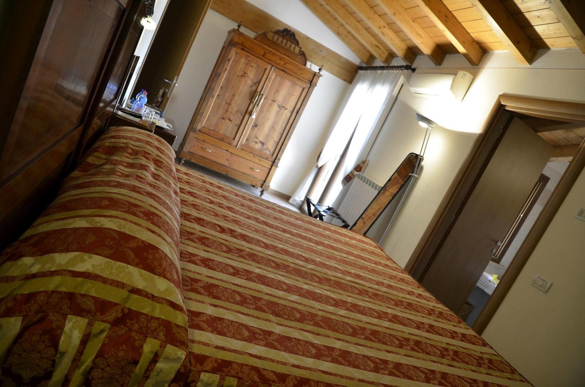 Bed & Breakfast 9 Muse 3*