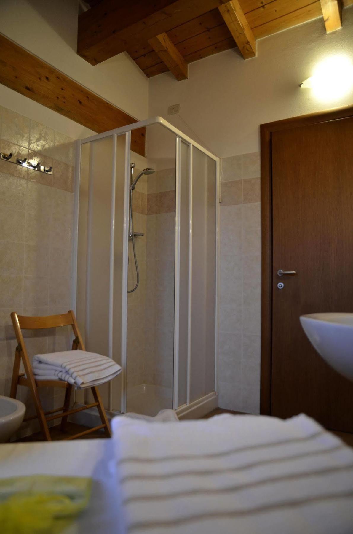 9 Muse Bed & Breakfast